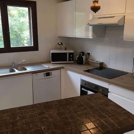 Lägenhet 3p 65 M2 Au Calme Colline De